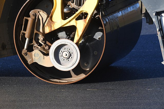 Ремонт дорог в Екатеринбурге стартует 1 мая. Список улиц, которые обновятся