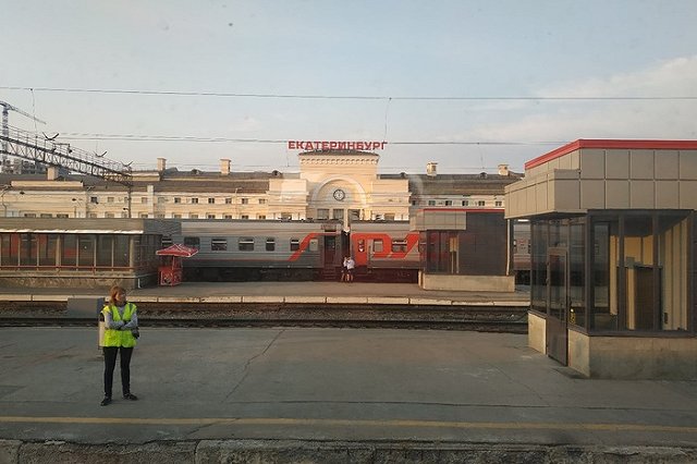 Помощницы машинистов впервые приступили к работе в поездах СвЖД