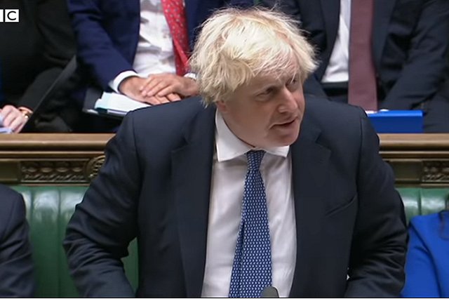 Рейтинг Джонсона рухнул после новостей о рождественской вечеринке в локдаун