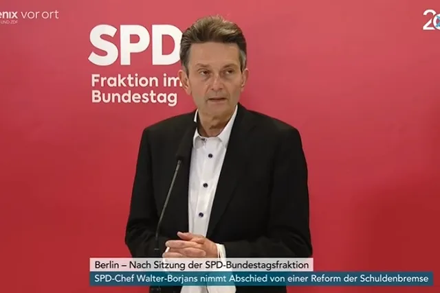 Представитель правящий коалиции Германии назвал посла Украины в ФРГ «перешедшим границы»