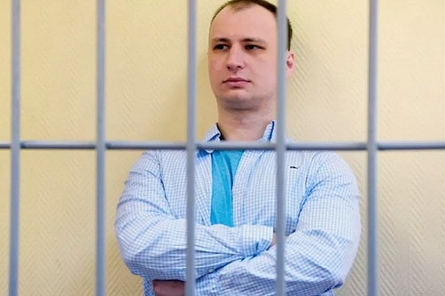 Бывший морской пехотинец США осужден за нападение на российского полицейского