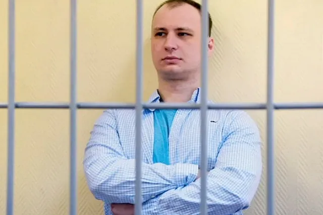 Бывший морской пехотинец США осужден за нападение на российского полицейского