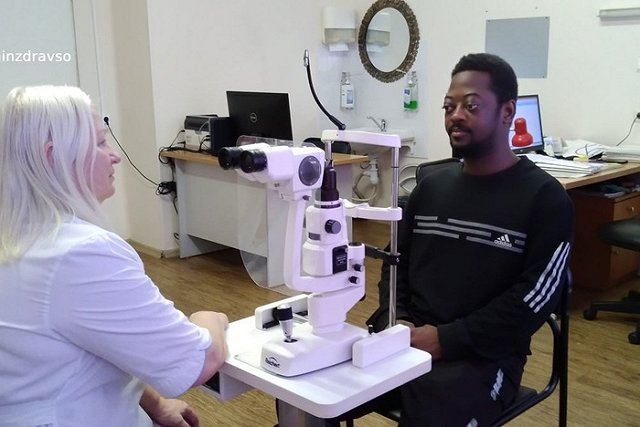 Уральские врачи спасли зрение первокурснику из Кот-д\'Ивуара