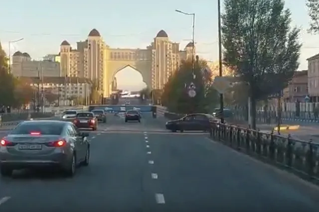 «Ты понял, что ты въезжаешь в Екатеринбург?» Стелы на въездах в город планируют обновить