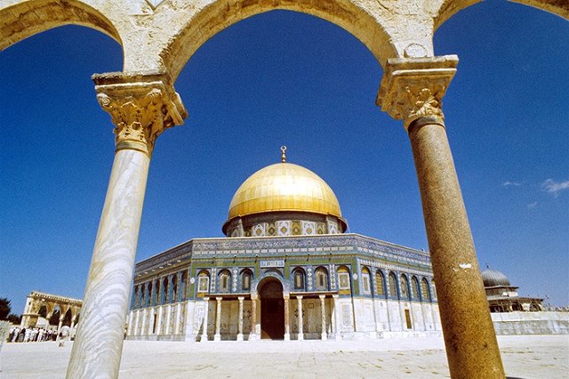 Российский ребенок выкопал в Иерусалиме уникальную печать времен царя Давида