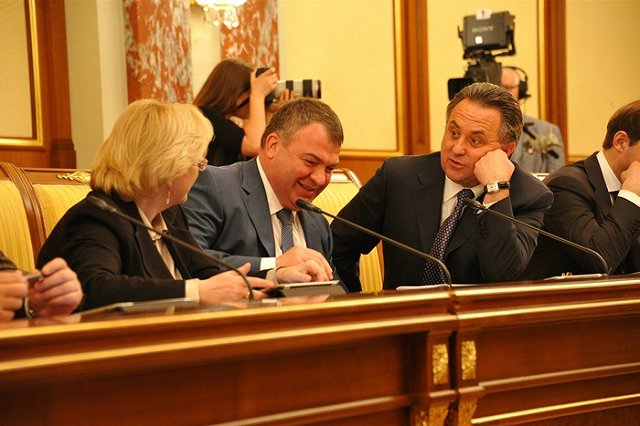 В Кремле прокомментировали назначение Сердюкова пословицей