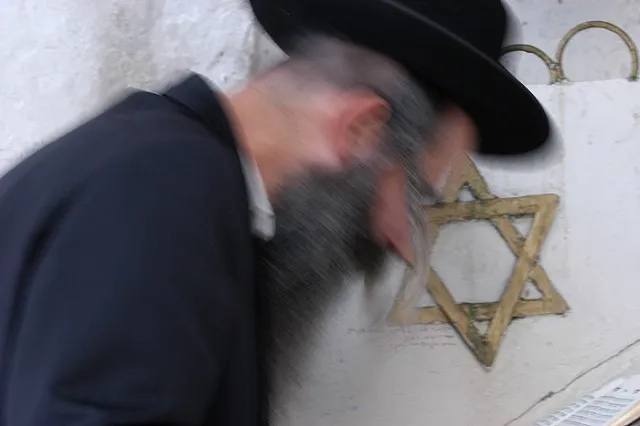 Евреи опровергли слова Порошенко о несоблюдении их прав в Крыму