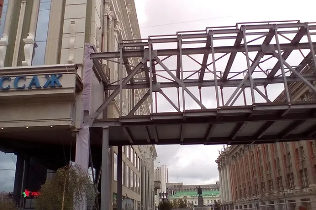 Крупные торговые центры затормозили развитие стрит-ритейла в Екатеринбурге