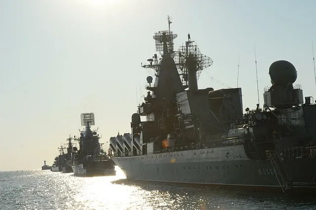 Корабль Черноморского флота затонул после столкновения с грузовым судном