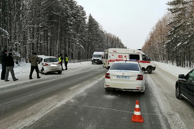 Под Нижним Тагилом произошло серьезное ДТП с пострадавшими