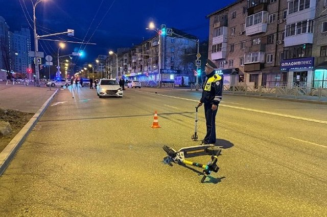 Мама не верит: стала известна личность самокатчика, который погиб около автовокзала в Екатеринбурге