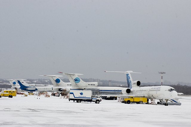 В Нарьян-Маре на взлете разбился пассажирский самолет, есть жертвы