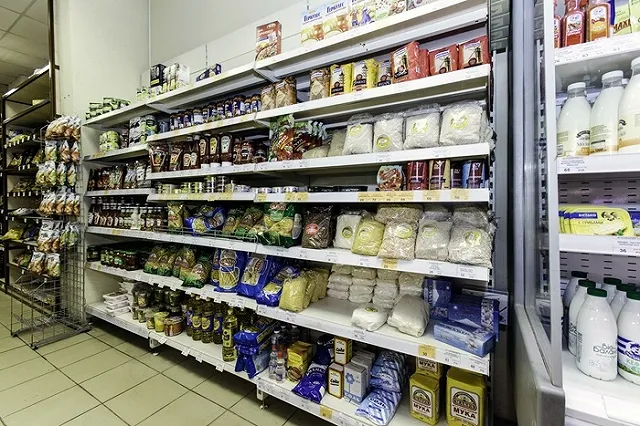 Социологи: в страну вернулась психология «черного дня» — люди делают запасы