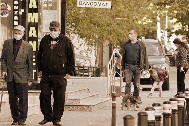 «Коронавирус будет. И мы с ним будем жить»: эпидемиолог о ситуации с COVID-19 в Свердловской области