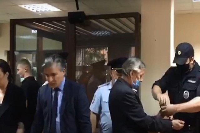 ТАСС: Ефремов может рассчитывать на УДО только через четыре года