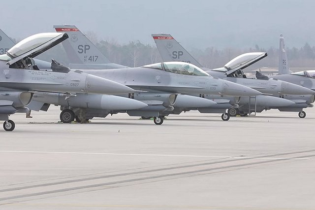 Глава Пентагона проведет переговоры по Украине в Германии