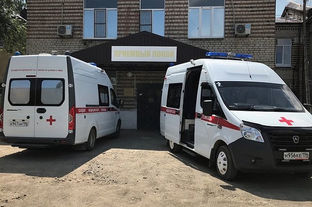 Знакомые рассказали о семье свердловчан, где трагически погиб младенец