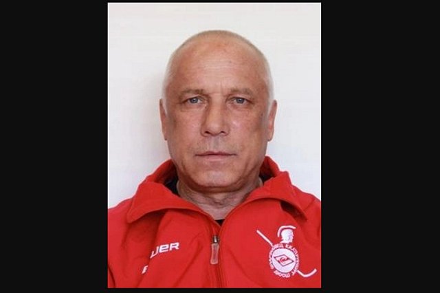 В Екатеринбурге умер известный хоккейный тренер