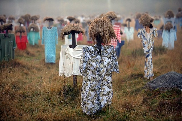 На границе с Китаем россиян охраняют чучела в военной форме