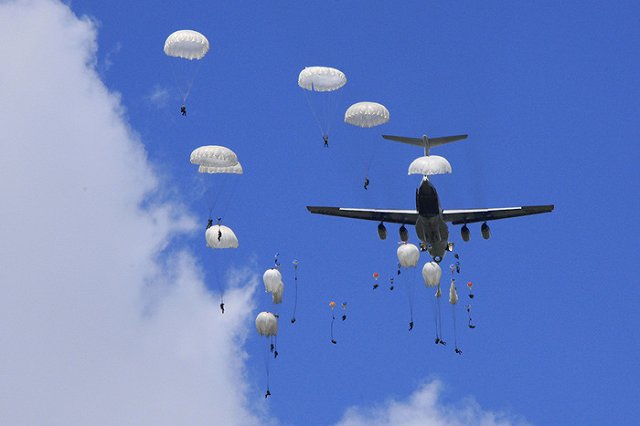 Генсек НАТО раскритиковал российские проверки войск за непредсказуемость