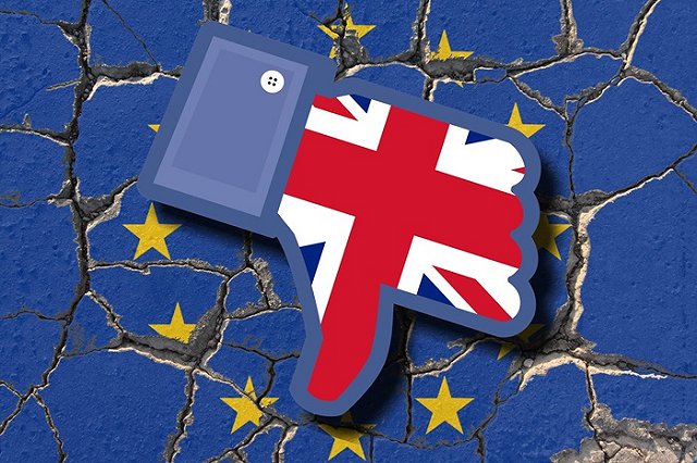 Великобритания раскололась: уйти хотят Северная Ирландия, Шотландия и Гибралтар