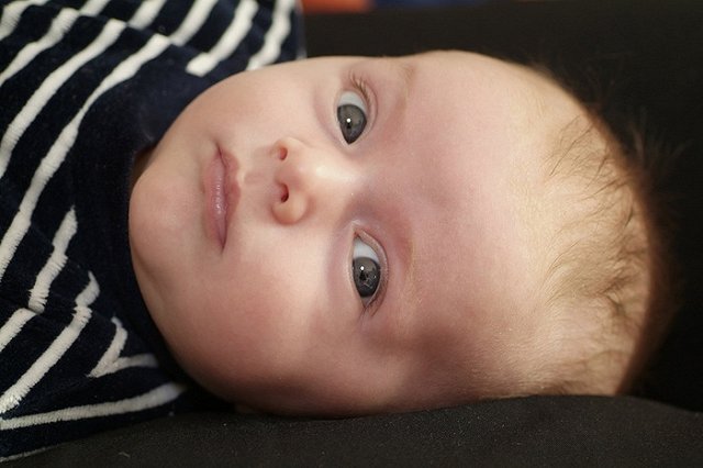 Семимиллиардный житель Земли остался сиротой. Его мать умерла от рака