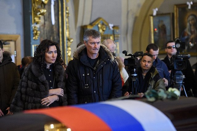 Грэм Филлипс начал съёмки фильма про доктора Лизу