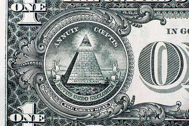 Милонов попросил Чайку проверить деятельность масонских лож