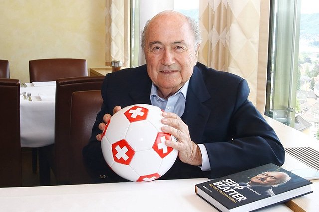 Отстраненный от футбола Блаттер приедет на ЧМ-2018 по приглашению Путина