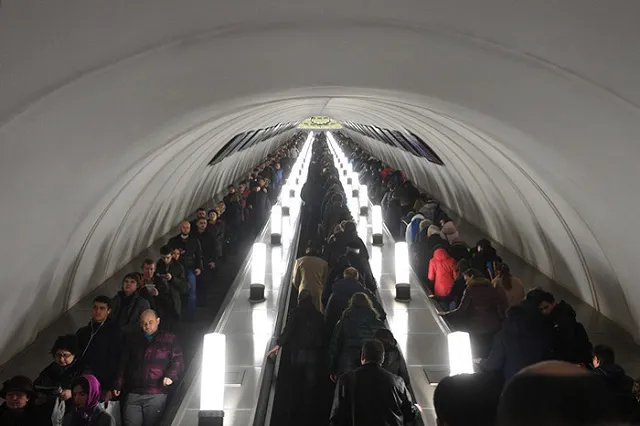 В Екатеринбурге на станции метро «Площадь 1905 года» умерла женщина