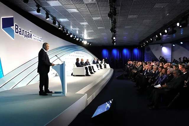 Путин: говорить, что Сталин развязал войну — верх цинизма