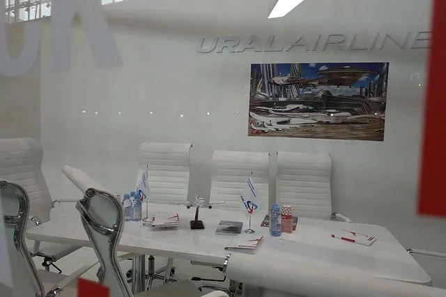 «Уральские авиалинии» перешли на 50%-ную оплату труда