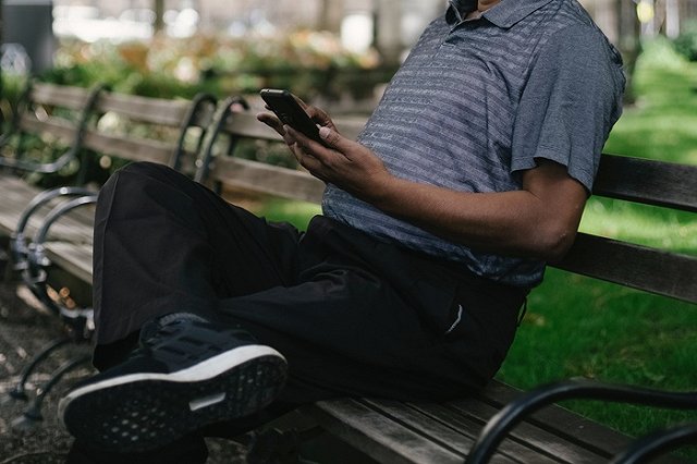 В Екатеринбурге мошенники похитили у местных жителей более двух миллионов рублей