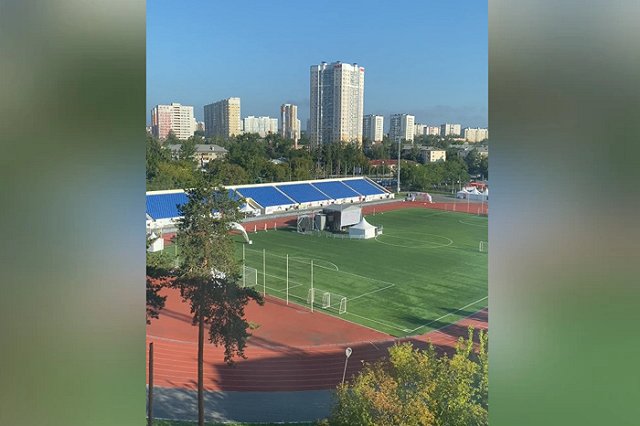 Екатеринбуржцы пожаловались на невыносимый шум с утра со стадиона