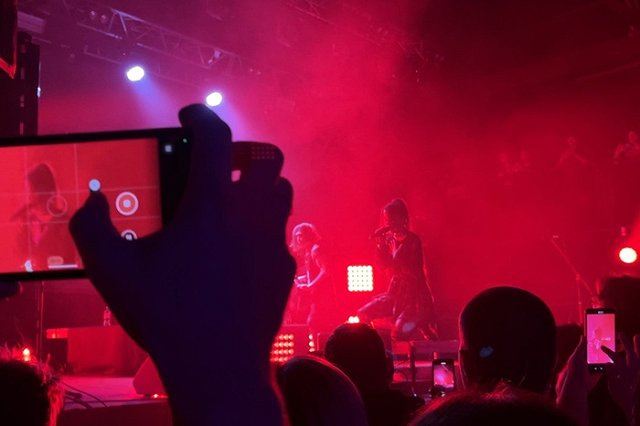 В Екатеринбурге подростка не пустили на концерт с мамой