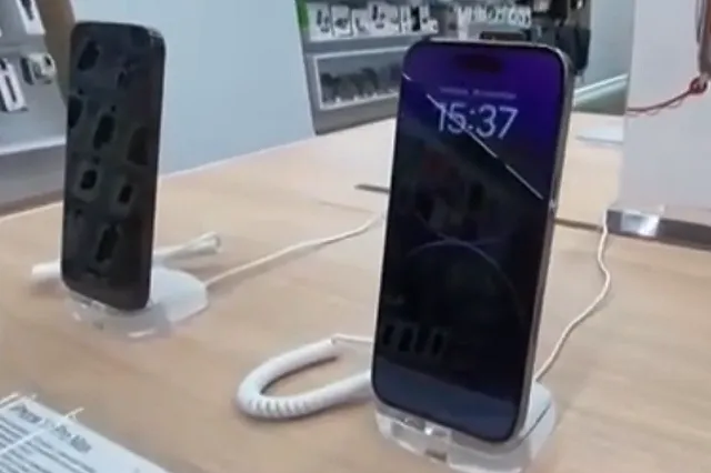 Два магазина, специализирующиеся на продукции Apple, закрылись в Екатеринбурге