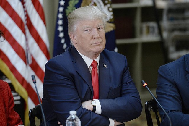 Косачев усомнился в адекватности властей США после слов Спайсера о Гитлере