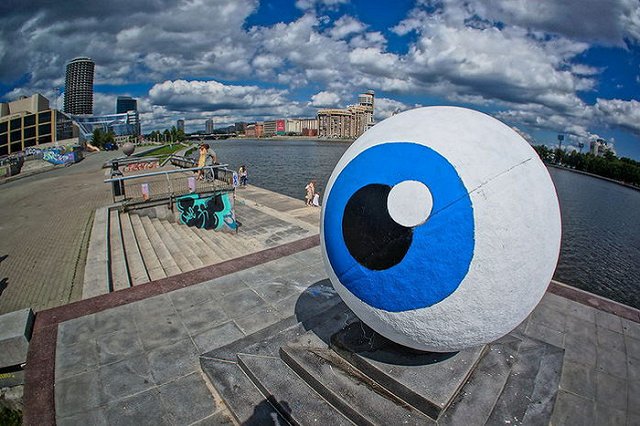 Епархия выпустила листовки для продвижения строительства храма-на-драме