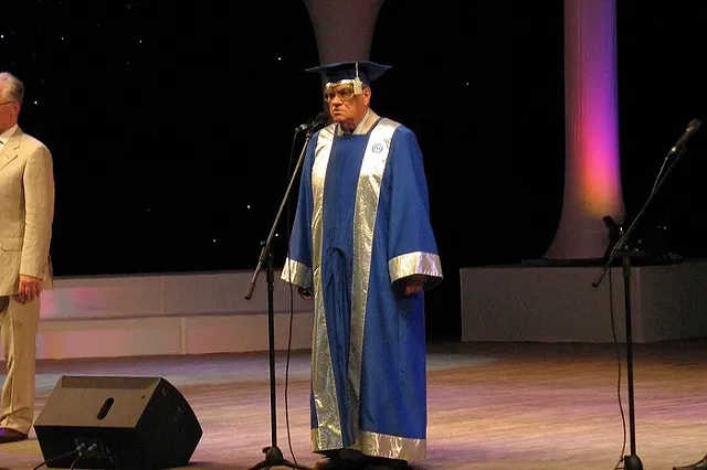 На 85-м году жизни скончался бывший ректор и президент УрГУ Владимир Третьяков