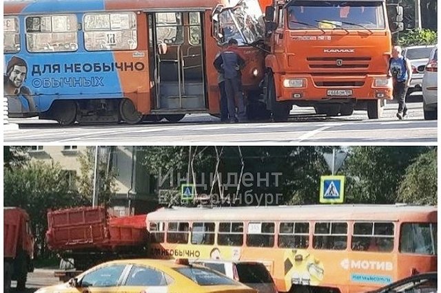 В Екатеринбурге сошёл с рельсов трамвай из-за аварии с грузовиком