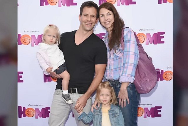 NYP: Погибший в авиакатастрофе актер перед гибелью передал «привет из рая»