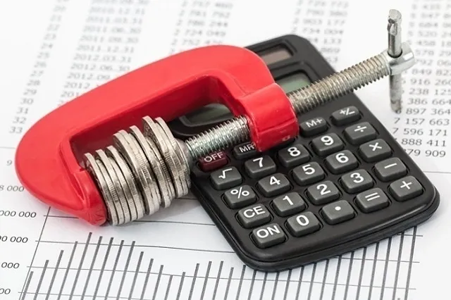 Повышение тарифов на капремонт связали с доходами свердловчан