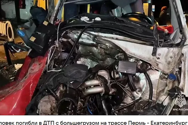 Семь человек стали жертвами аварии с большегрузом на Пермском тракте