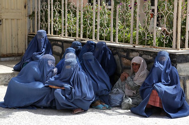 В России запущен мобильный сервис для поиска второй жены