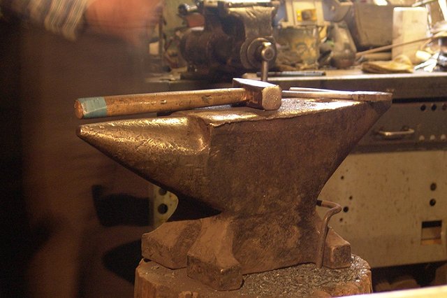 СМИ: МОАП, возможно, искусственно вогнали в долги в личных интересах