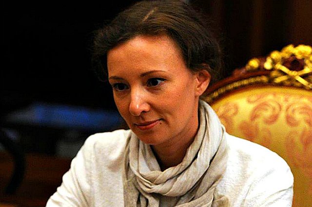 Кузнецова предложила пожизненно наблюдать за педофилами