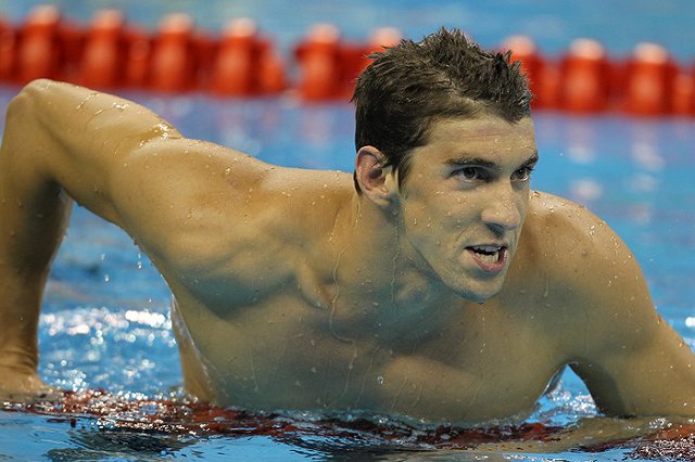 Многократный чемпион по плаванию Майкл Фелпс проиграл заплыв акуле