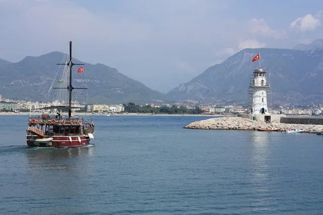 Стоимость путевок в Турцию упала ниже цены на авиабилеты