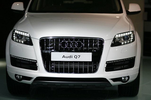 Похитители колес посетили еще один элитный поселок в Екатеринбурге