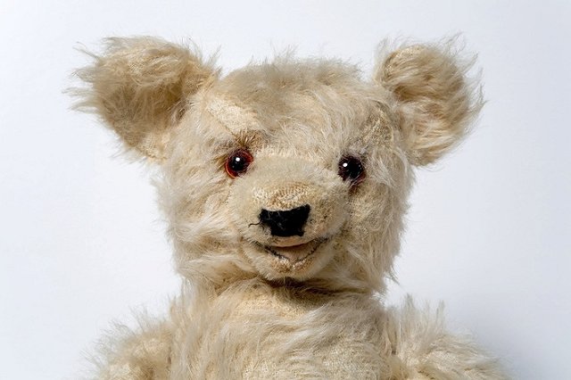 В Екатеринбурге из-за большого плюшевого зайца эвакуировали McDonald’s